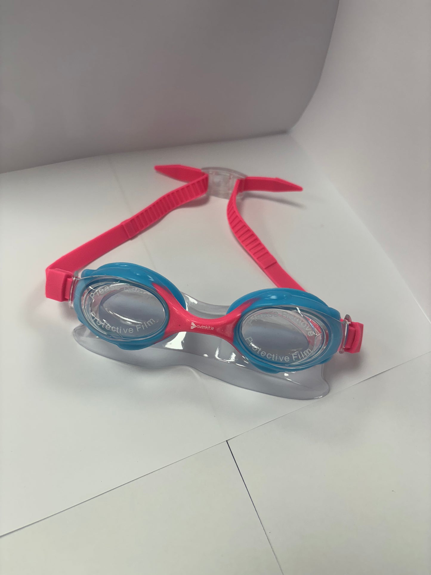 Swimkit Stinger goggles (junior)